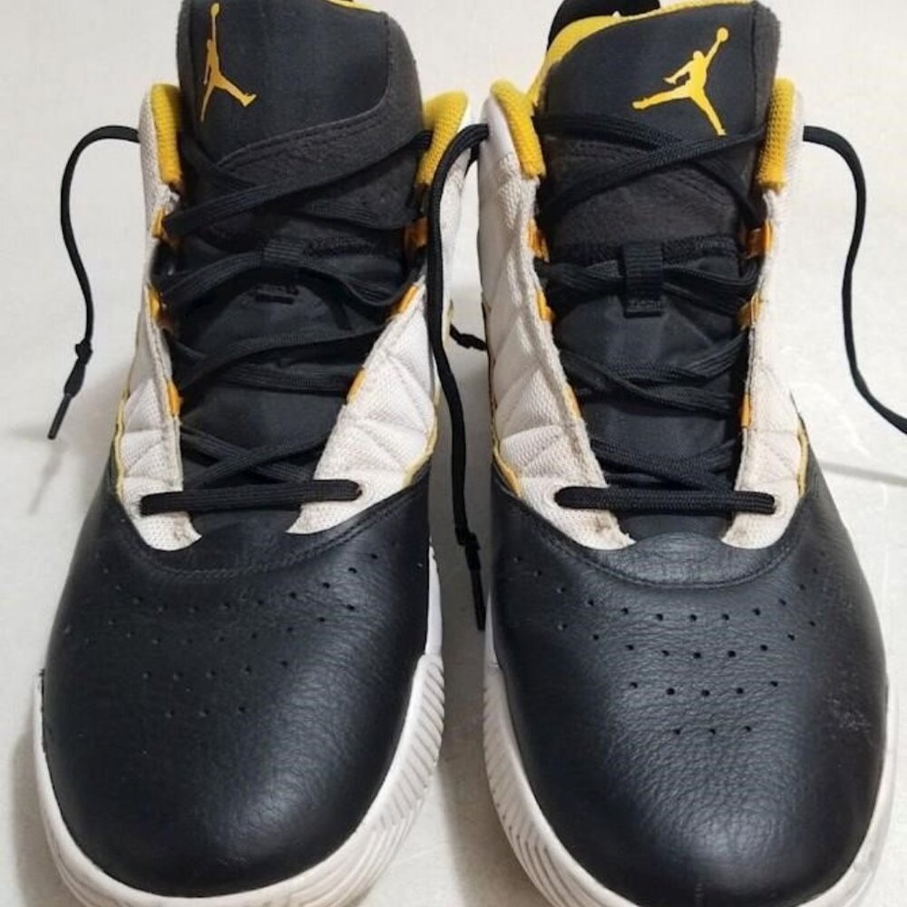 · Size 13 - Nike Men's Jordan Stay Loyal White Taxi Black DB2884-107